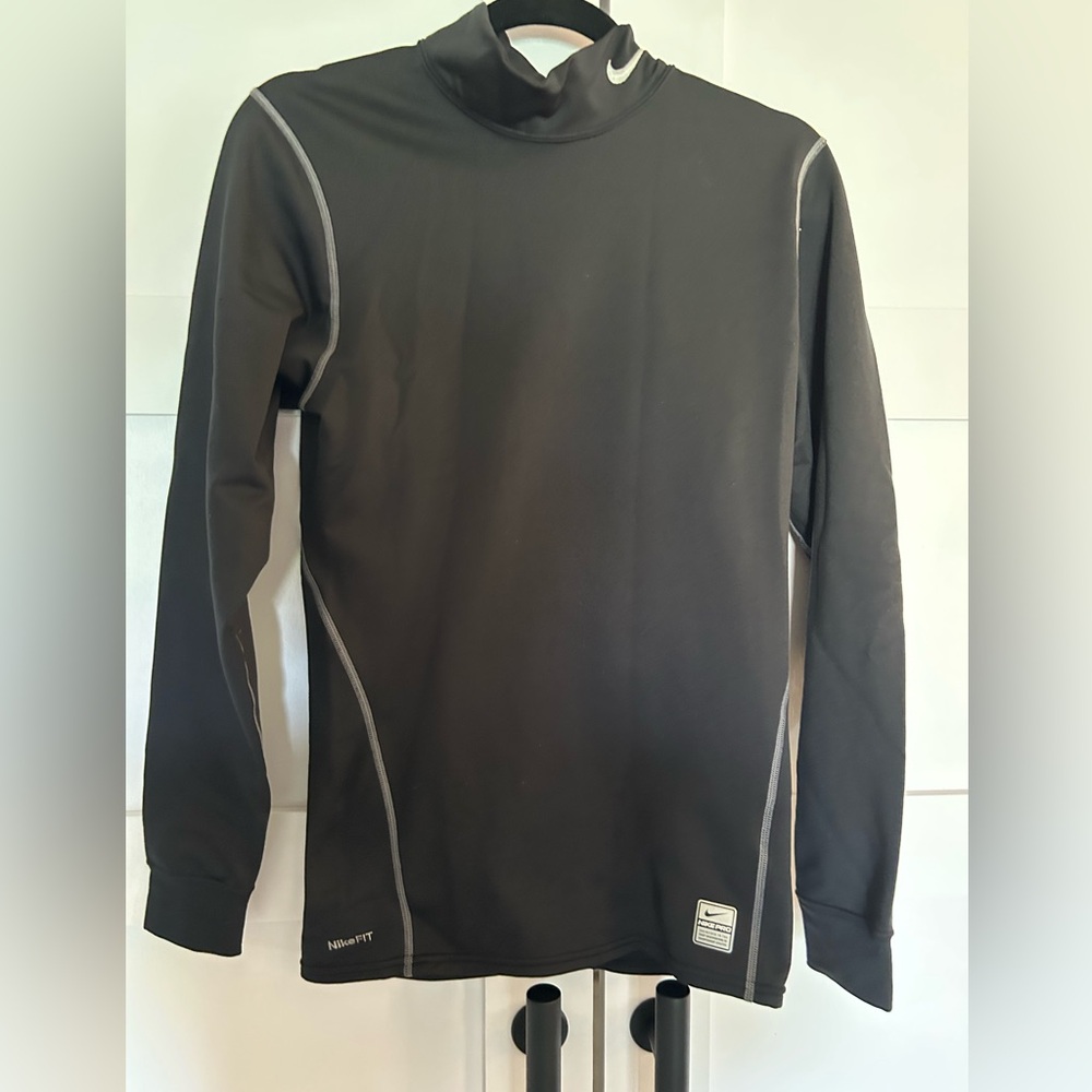 Nike Fit therm Black Long Sleeve Shirt with Gray Trim insulated